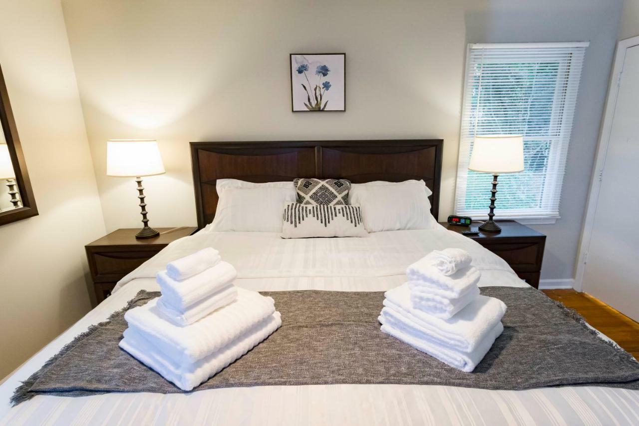 Luxury Home W/Gameroom Kingsizebed Near Six Flags ออสเทล ภายนอก รูปภาพ
