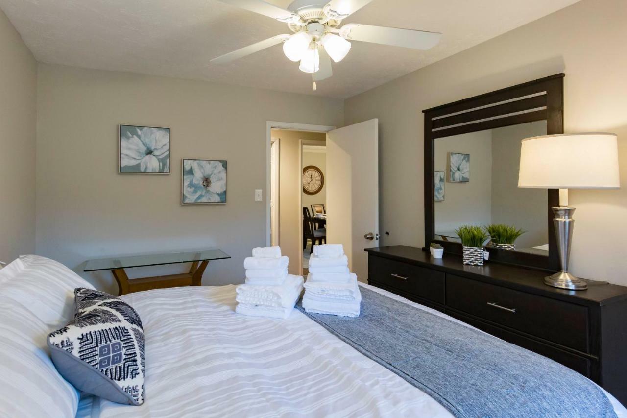 Luxury Home W/Gameroom Kingsizebed Near Six Flags ออสเทล ภายนอก รูปภาพ