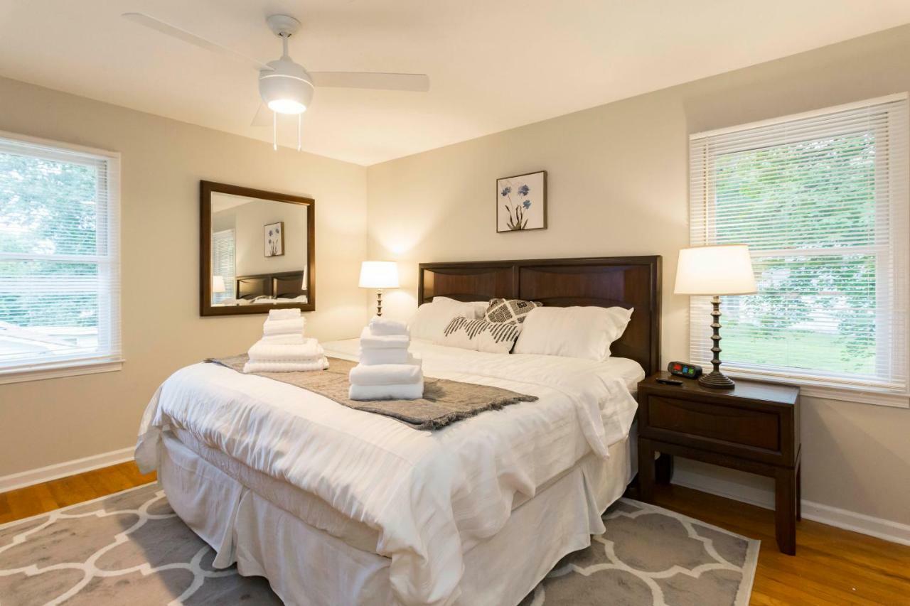Luxury Home W/Gameroom Kingsizebed Near Six Flags ออสเทล ภายนอก รูปภาพ