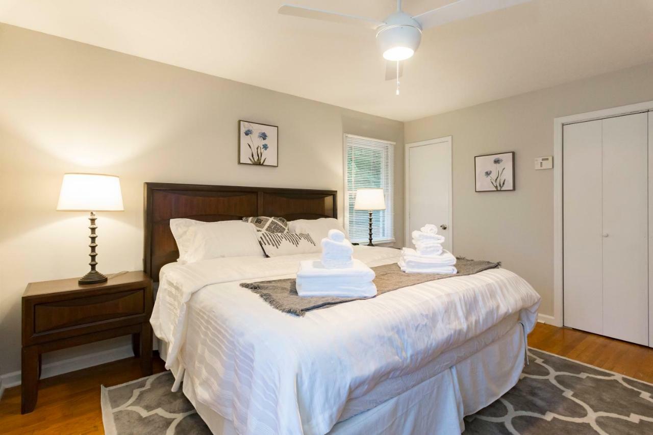 Luxury Home W/Gameroom Kingsizebed Near Six Flags ออสเทล ภายนอก รูปภาพ